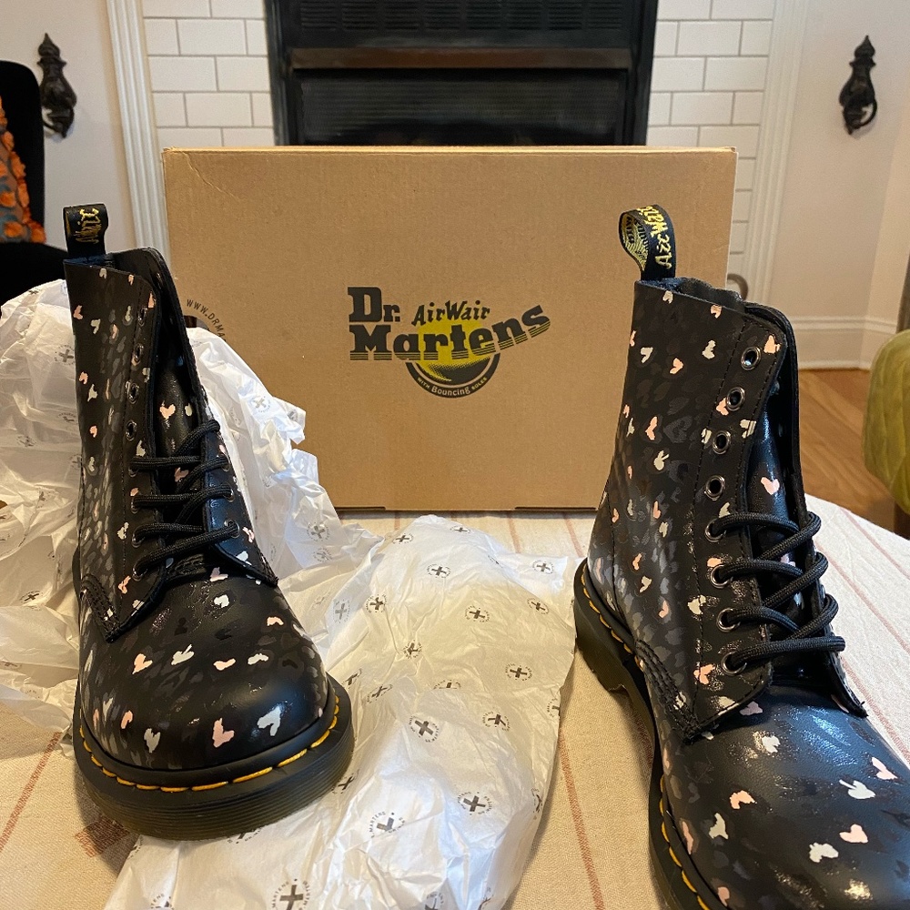 GWOMEN'S BOOTS DR MARTENS